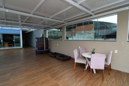 Casa à venda com 600m², 4 quartos e 2 vagasÁrea externa