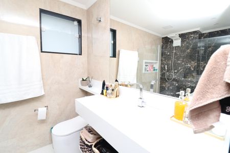 Casa à venda com 600m², 4 quartos e 2 vagasBanheiro da Suíte 1