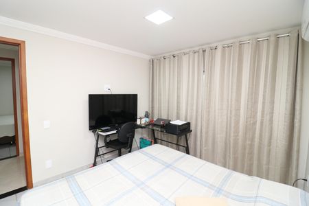 Casa à venda com 600m², 4 quartos e 2 vagasQuarto 2