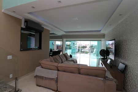 Casa à venda com 600m², 4 quartos e 2 vagasSala