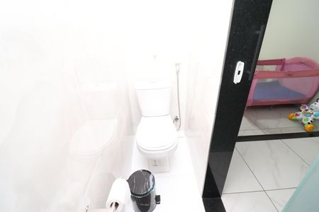 Casa à venda com 600m², 4 quartos e 2 vagasBanheiro da Suíte 2