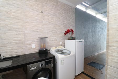 Casa à venda com 600m², 4 quartos e 2 vagasÁrea de Serviço