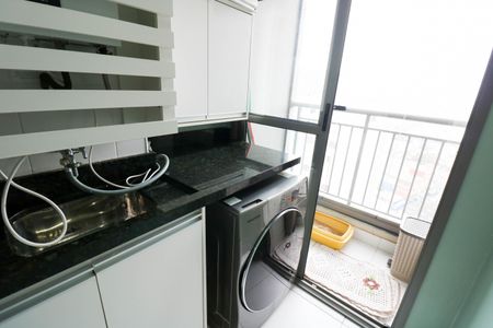 Apartamento à venda com 71m², 3 quartos e 1 vagaÁrea de Serviço