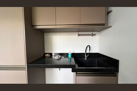 Apartamento à venda com 337m², 4 quartos e 4 vagas Apartamento à venda com 337m², 4 quartos e 4 vagasÁrea de Serviço