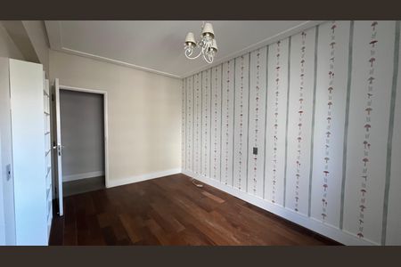 Apartamento à venda com 337m², 4 quartos e 4 vagas Apartamento à venda com 337m², 4 quartos e 4 vagasQuarto 2