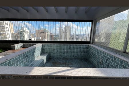 Apartamento à venda com 337m², 4 quartos e 4 vagas Apartamento à venda com 337m², 4 quartos e 4 vagasCobertura