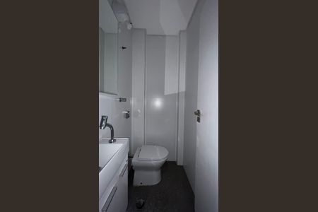 Apartamento à venda com 337m², 4 quartos e 4 vagas Apartamento à venda com 337m², 4 quartos e 4 vagasBanheiro de serviço