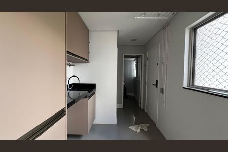 Apartamento à venda com 337m², 4 quartos e 4 vagas Apartamento à venda com 337m², 4 quartos e 4 vagasÁrea de Serviço