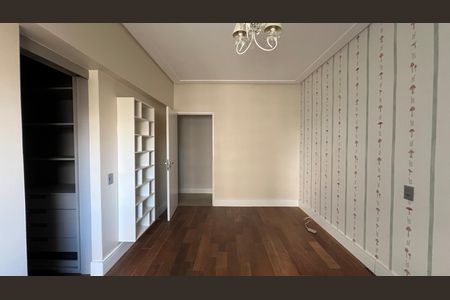 Apartamento à venda com 337m², 4 quartos e 4 vagas Apartamento à venda com 337m², 4 quartos e 4 vagasQuarto 2