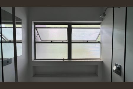 Apartamento à venda com 337m², 4 quartos e 4 vagas Apartamento à venda com 337m², 4 quartos e 4 vagasBanheiro da Suíte