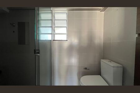 Apartamento à venda com 337m², 4 quartos e 4 vagas Apartamento à venda com 337m², 4 quartos e 4 vagasBanheiro 2