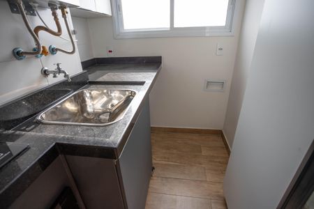 Apartamento à venda com 43m², 2 quartos e 1 vagaÁrea de serviço