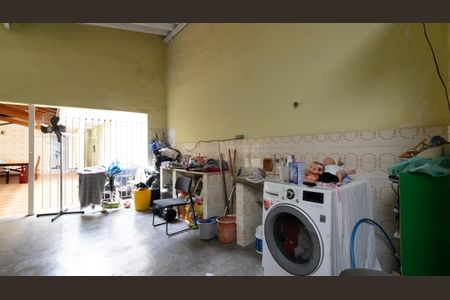 Casa à venda com 240m², 2 quartos e 2 vagas Casa à venda com 240m², 2 quartos e 2 vagasÁrea de Serviço