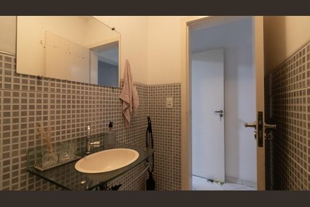 Casa à venda com 240m², 2 quartos e 2 vagas Casa à venda com 240m², 2 quartos e 2 vagasLavabo