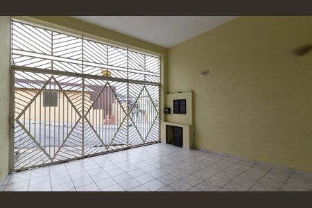 Casa à venda com 240m², 2 quartos e 2 vagas Casa à venda com 240m², 2 quartos e 2 vagasGaragem