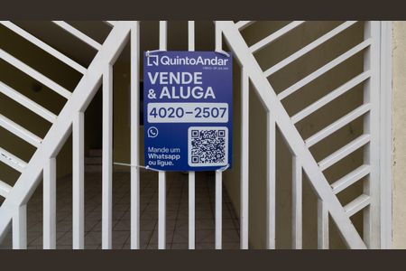 Casa à venda com 240m², 2 quartos e 2 vagas Casa à venda com 240m², 2 quartos e 2 vagasPlaca