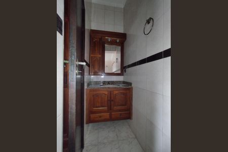 Casa à venda com 312m², 6 quartos e 3 vagas Casa à venda com 312m², 6 quartos e 3 vagasBanheiro - torneira