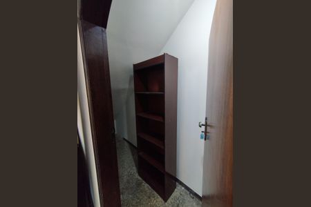 Casa à venda com 312m², 6 quartos e 3 vagas Casa à venda com 312m², 6 quartos e 3 vagasDispensa