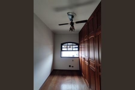 Casa à venda com 312m², 6 quartos e 3 vagas Casa à venda com 312m², 6 quartos e 3 vagasSuíte 5