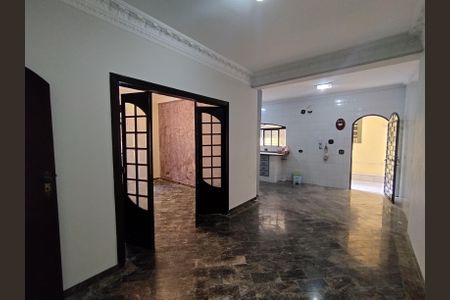 Casa à venda com 312m², 6 quartos e 3 vagas Casa à venda com 312m², 6 quartos e 3 vagasCozinha - Torneira