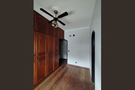 Casa à venda com 312m², 6 quartos e 3 vagas Casa à venda com 312m², 6 quartos e 3 vagasSuíte 5