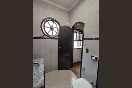 Casa à venda com 312m², 6 quartos e 3 vagas Casa à venda com 312m², 6 quartos e 3 vagasBanheiro - torneira