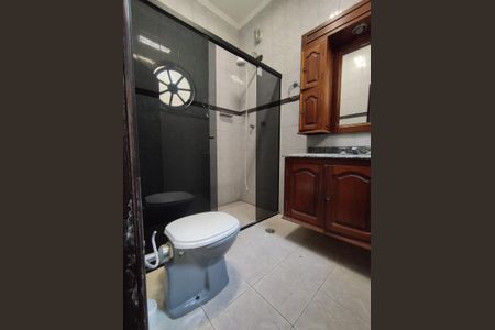 Casa à venda com 312m², 6 quartos e 3 vagas Casa à venda com 312m², 6 quartos e 3 vagasBanheiro - torneira