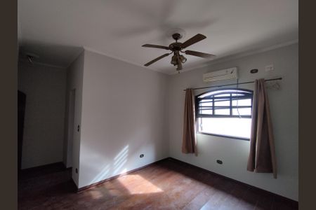 Casa à venda com 312m², 6 quartos e 3 vagas Casa à venda com 312m², 6 quartos e 3 vagasSuíte 3