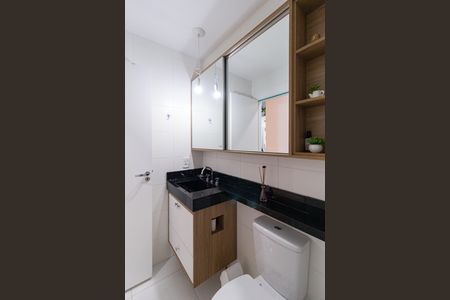 Apartamento à venda com 67m², 2 quartos e 1 vaga Apartamento à venda com 67m², 2 quartos e 1 vagaBanheiro