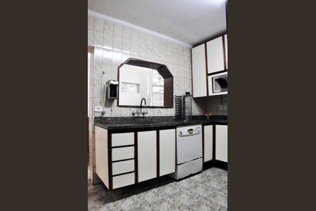 Casa à venda com 130m², 4 quartos e 1 vaga Casa à venda com 130m², 4 quartos e 1 vagaCozinha