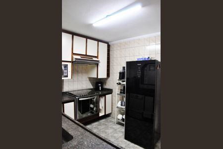 Casa à venda com 130m², 4 quartos e 1 vaga Casa à venda com 130m², 4 quartos e 1 vagaCozinha