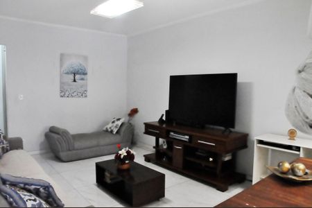 Casa à venda com 130m², 4 quartos e 1 vaga Casa à venda com 130m², 4 quartos e 1 vagaSala