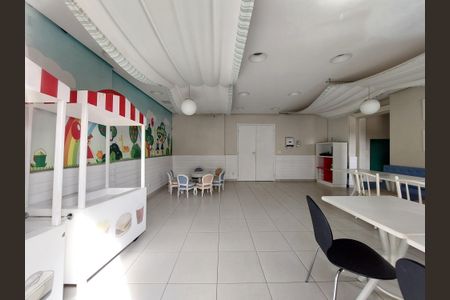 Apartamento à venda com 82m², 2 quartos e 1 vagaÁrea comum