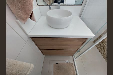 Apartamento à venda com 82m², 2 quartos e 1 vagaBanheiro Suíte 1