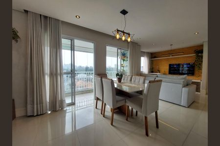 Apartamento à venda com 82m², 2 quartos e 1 vagaSala de Jantar