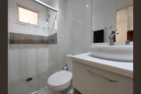 Apartamento à venda com 82m², 2 quartos e 1 vagaBanheiro Suíte 2