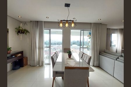 Apartamento à venda com 82m², 2 quartos e 1 vagaSala de Jantar