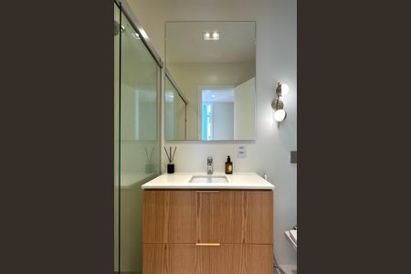 Apartamento à venda com 152m², 3 quartos e 1 vaga Apartamento à venda com 152m², 3 quartos e 1 vagaBanheiro Social
