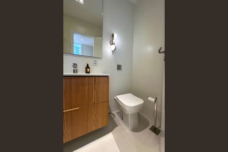 Apartamento à venda com 152m², 3 quartos e 1 vaga Apartamento à venda com 152m², 3 quartos e 1 vagaBanheiro Social