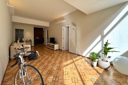 Apartamento à venda com 152m², 3 quartos e 1 vaga Apartamento à venda com 152m², 3 quartos e 1 vagaSala