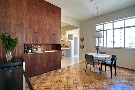 Apartamento à venda com 152m², 3 quartos e 1 vaga Apartamento à venda com 152m², 3 quartos e 1 vagaCopa