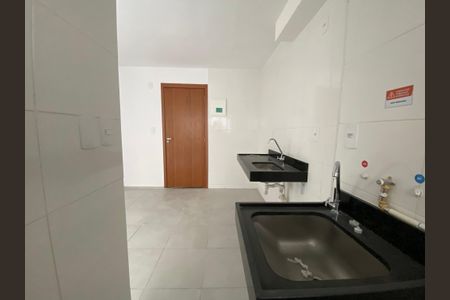 Apartamento à venda com 48m², 2 quartos e sem vagaCozinha e Área de Serviço