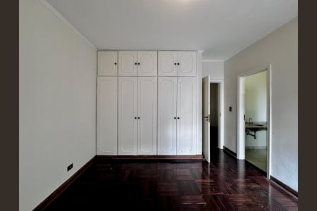 Casa à venda com 463m², 4 quartos e 6 vagasSuíte 1