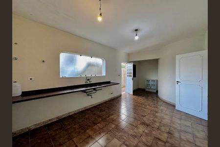 Casa à venda com 463m², 4 quartos e 6 vagasCozinha