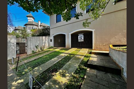 Casa à venda com 463m², 4 quartos e 6 vagasFachada