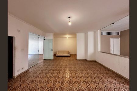 Casa à venda com 463m², 4 quartos e 6 vagasÁrea comum