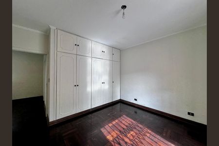 Casa à venda com 463m², 4 quartos e 6 vagasSuíte 2