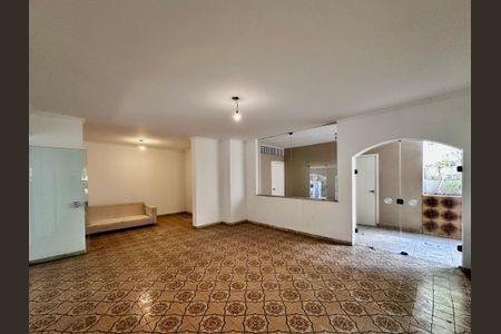 Casa à venda com 463m², 4 quartos e 6 vagasÁrea comum