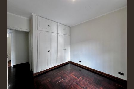 Casa à venda com 463m², 4 quartos e 6 vagasQuarto 2