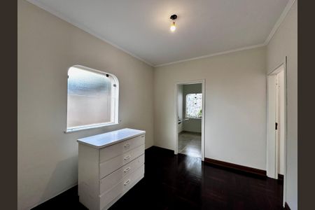 Casa à venda com 463m², 4 quartos e 6 vagasCloset Suíte 2